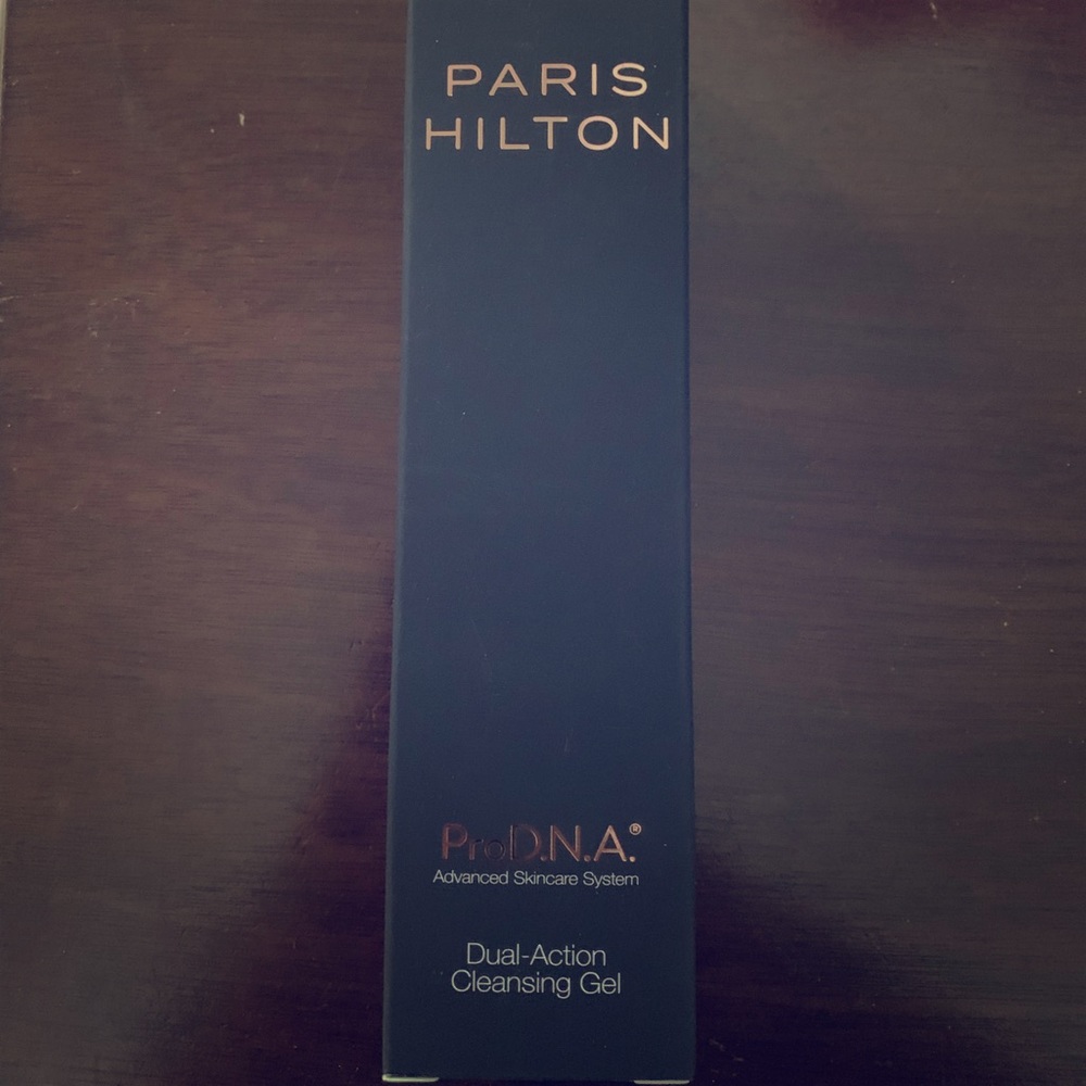 PARIS HILTON PRO DNA FULL SIZE CLEANSING GEL
